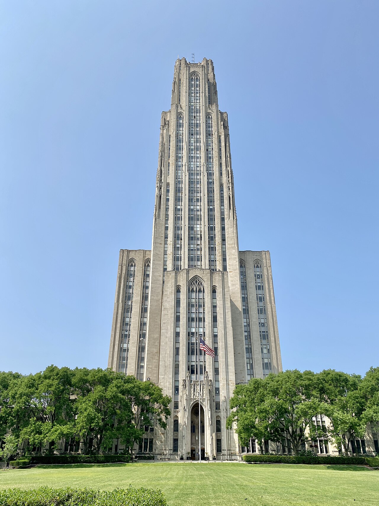 匹兹堡大学校园实景:The Cathedral of Learning, University of Pittsburgh, 5th Avenue and Bigelow Boulevard, Oakland, Pittsburgh, PA - 53617734372